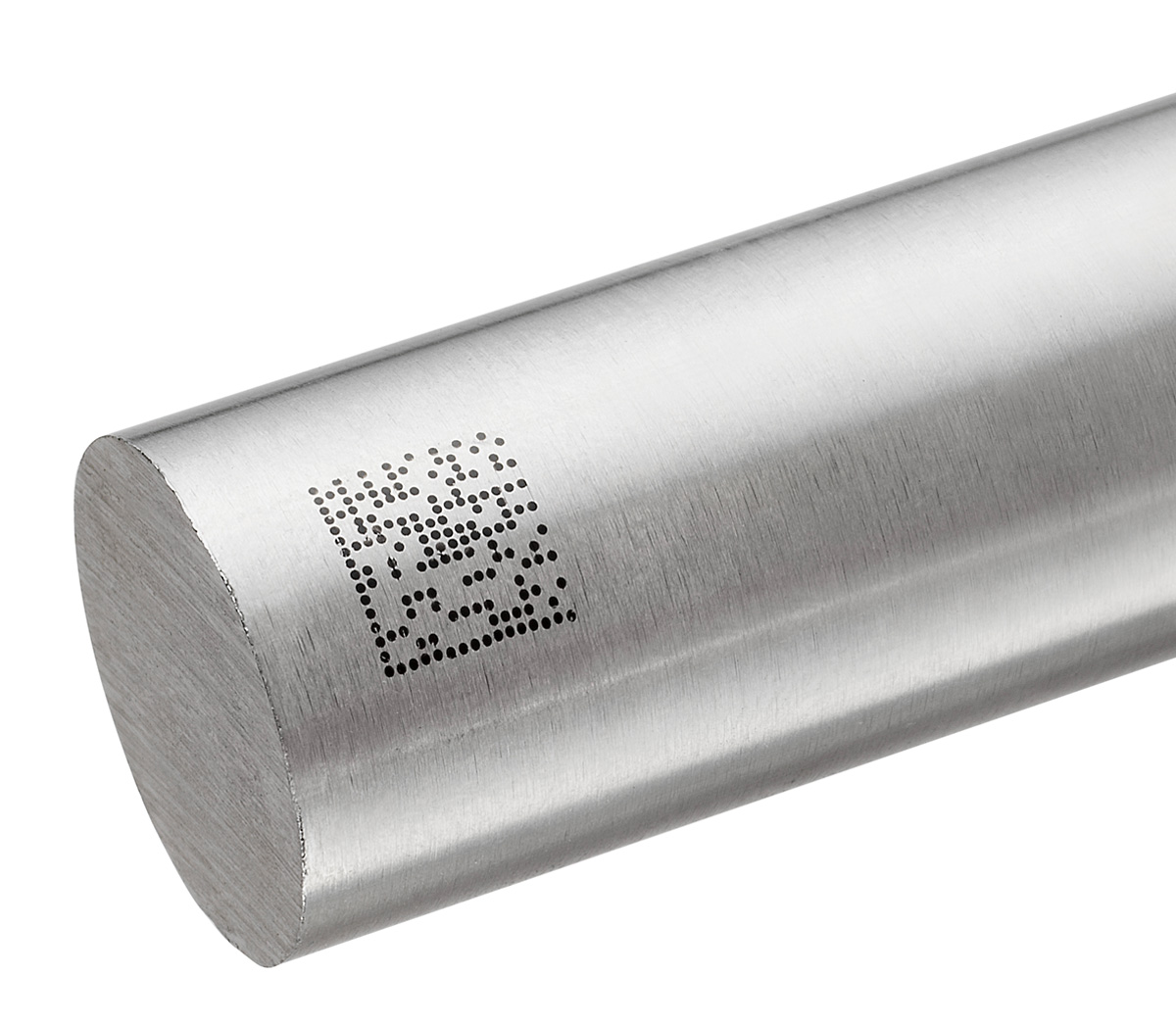 Metal part marked with a 2D code