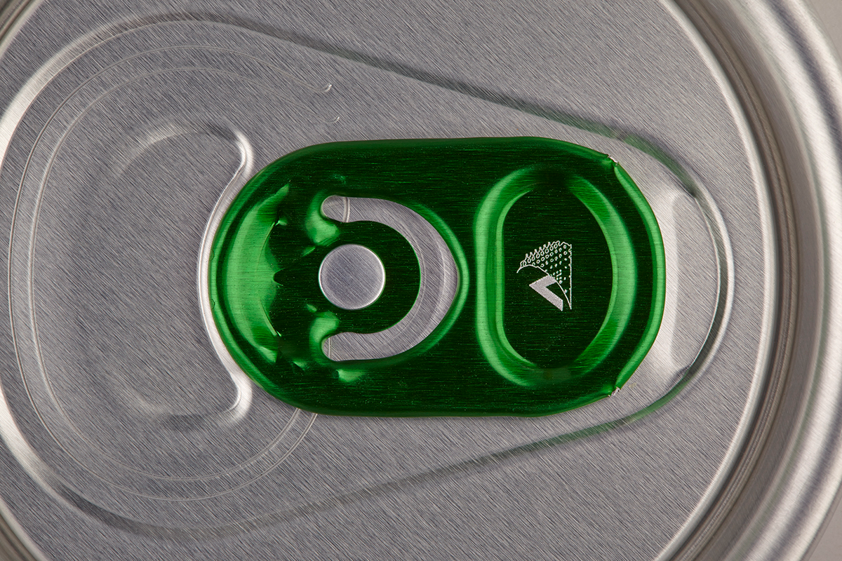 Videojet laser-engraved code on colored aluminum can pull tab – durable and high-contrast mark.